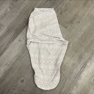 Aden + Anais Gender Neutral 0-3 months Swaddle